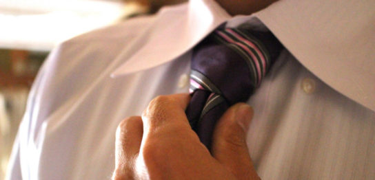 探偵　浮気　夫　行動パターン